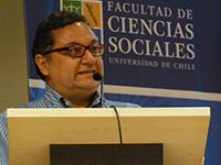 Rodrigo Asún, director del Depto. de Sociología, que dio el discurso inaugural del Coloquio.
