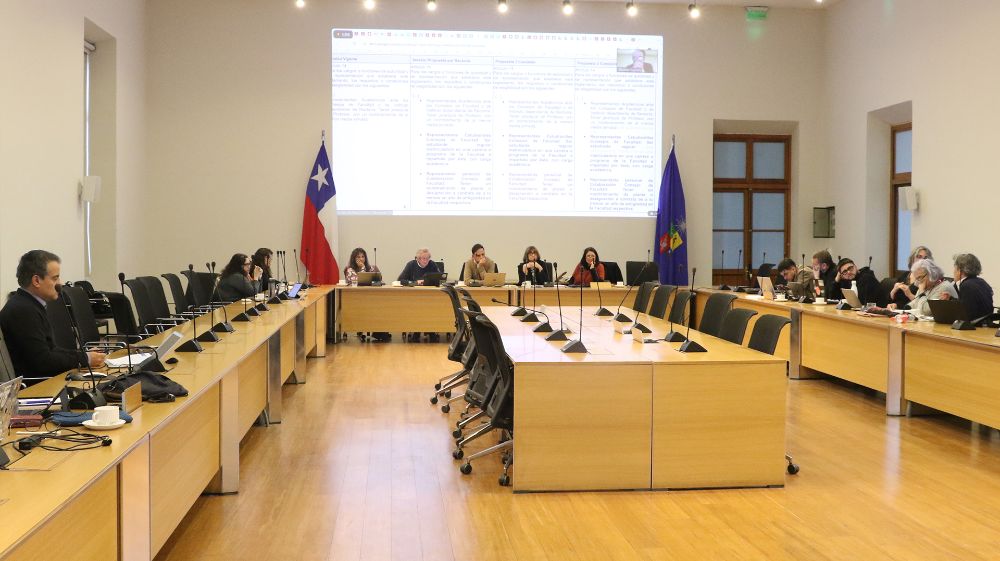 UCHILE avanza hacia voto triestamental en sus Consejos de Facultad