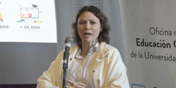 UCHILE y UMCE lanzan alianza para innovar en educación digital