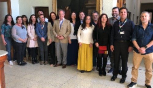 La Comisión PDI junto al decano de la Facultad de Medicina, doctor Miguel O'Ryan