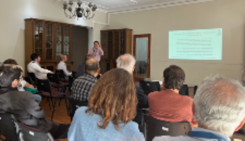 El encuentro fue liderado por los doctores Guillermo Zepeda, subdirector de la Escuela de Medicina, y Álvaro Herrera, coordinador de la Unidad de Mejoramiento Continuo de la Educación