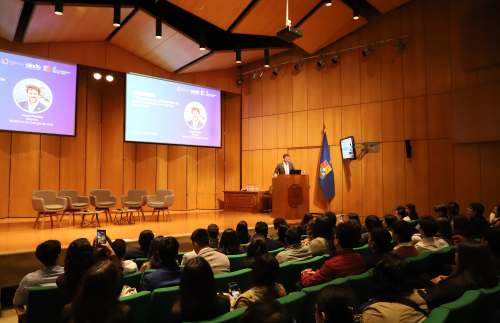 En el marco de la X Semana de la Energía, este 29 de septiembre de 2025 se realizó el Iº Encuentro de Juventudes de América Latina y el Caribe en Energía, instancia que tuvo lugar en la Facultad de Economía y Negocios (FEN) UCHILE