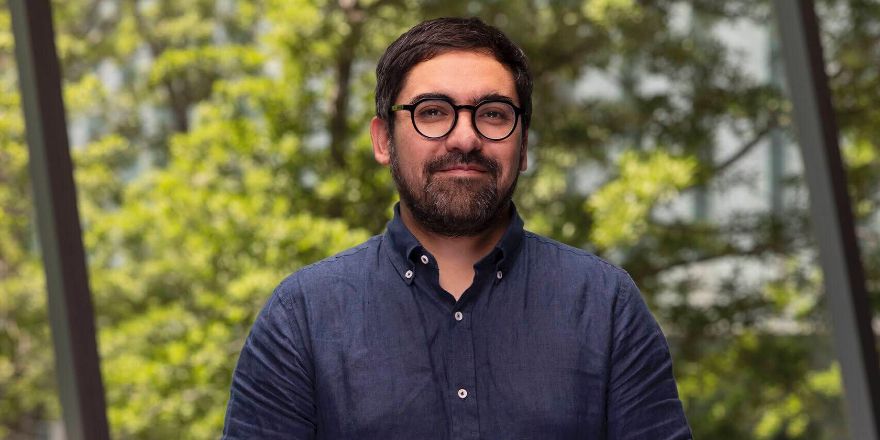 Académico UCHILE obtiene el Premio Ramanujan 2025 por sus contribuciones a las ecuaciones diferenciales