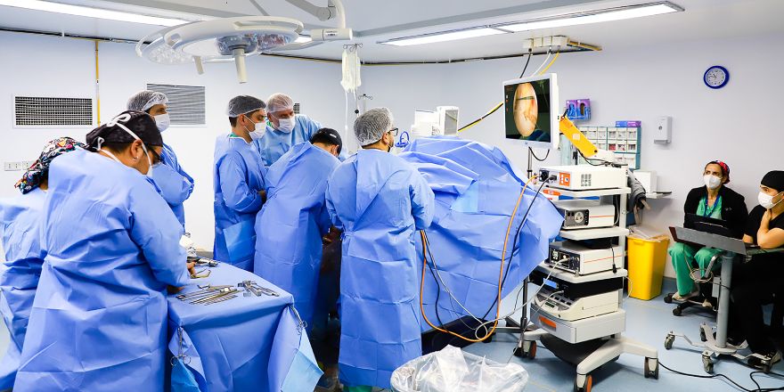 Investigación UCHILE identifica el daño renal tras cirugía mayor como predictor de mortalidad a dos años