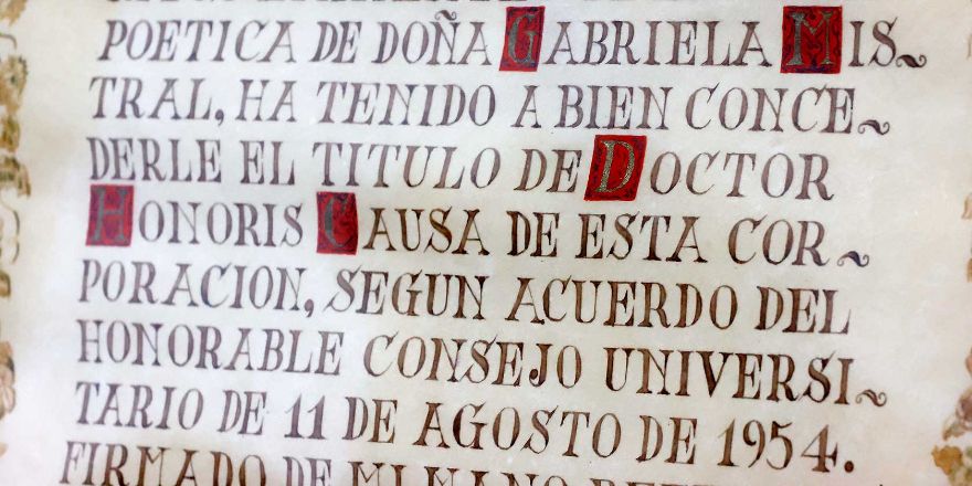 10 de septiembre: UCHILE conmemora 71 años del Doctor Honoris Causa otorgado a Gabriela Mistral