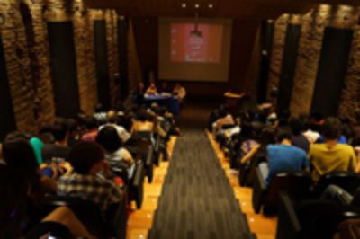 Esta versión es organizada por la Universidad de Chile en conjunto con la Universidad Católica de Chile.