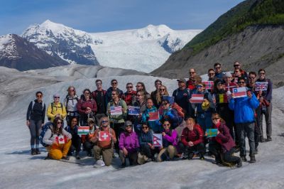 Postularon 121 estudiantes y seleccionaron a 28. Marcelo Santis fue uno de ellos. En esta imagen, el grupo en el Glaciar Root.