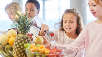 Derecho de niños, niñas y adolescentes a entornos alimentarios saludables