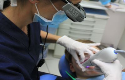 Más de 700 millones de personas en el mundo se ven afectadas por la periodontitis, patología que afecta gravemente las encías causando la pérdida de dientes. 