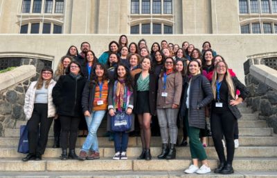 La Red renovó sus vocerías y eligió de manera aleatoria a tres universidades que la representarán, entre ellas la Universidad de Chile. Una de sus principales labores será mantener un diálogo activo con la ANID para discutir la continuidad y financiamiento de los proyectos InES Género.