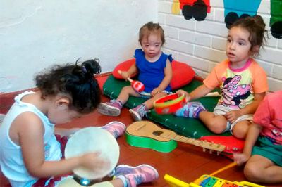 Los niños con Síndrome de Down tienen capacidades y potencialidades similares a los niños que no presentan la alteración cromosómica.