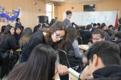 En una sesión ARPA en el liceo Malaquías Concha. 