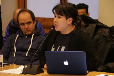 Fernanda Carrasco, integrante de la Secretaria de Inclusión y Diversidad Funcional de la FECh, afirmó que la iniciativa es un acto de reconocimiento de la diversidad que habita la U. de Chile.