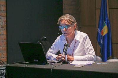 La profesora de la Universidad de Sao Paulo, Marta Medeiros Márques, expuso la experiencia y visión de Brasil respecto al equilibrio territorial.