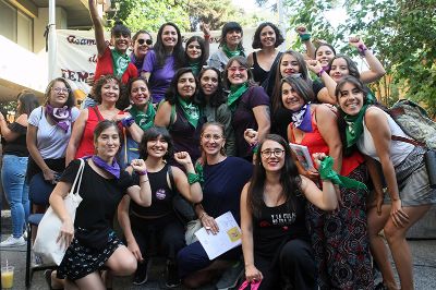 La jornada fue organizada por la Asamblea Autoconvocada de Trabajadoras de Casa Central y Torre 15 de la U. de Chile.