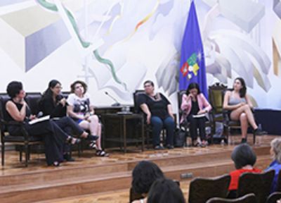 Un panel diverso debatió en la instancia sobre uno de los grandes temas de la contingencia: feminismos y nueva constitución.