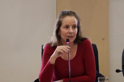 La Senadora Universitaria Soledad Berríos forma parte de la Comisión de Docencia e Investigación que estudió la pertinencia de esta política.