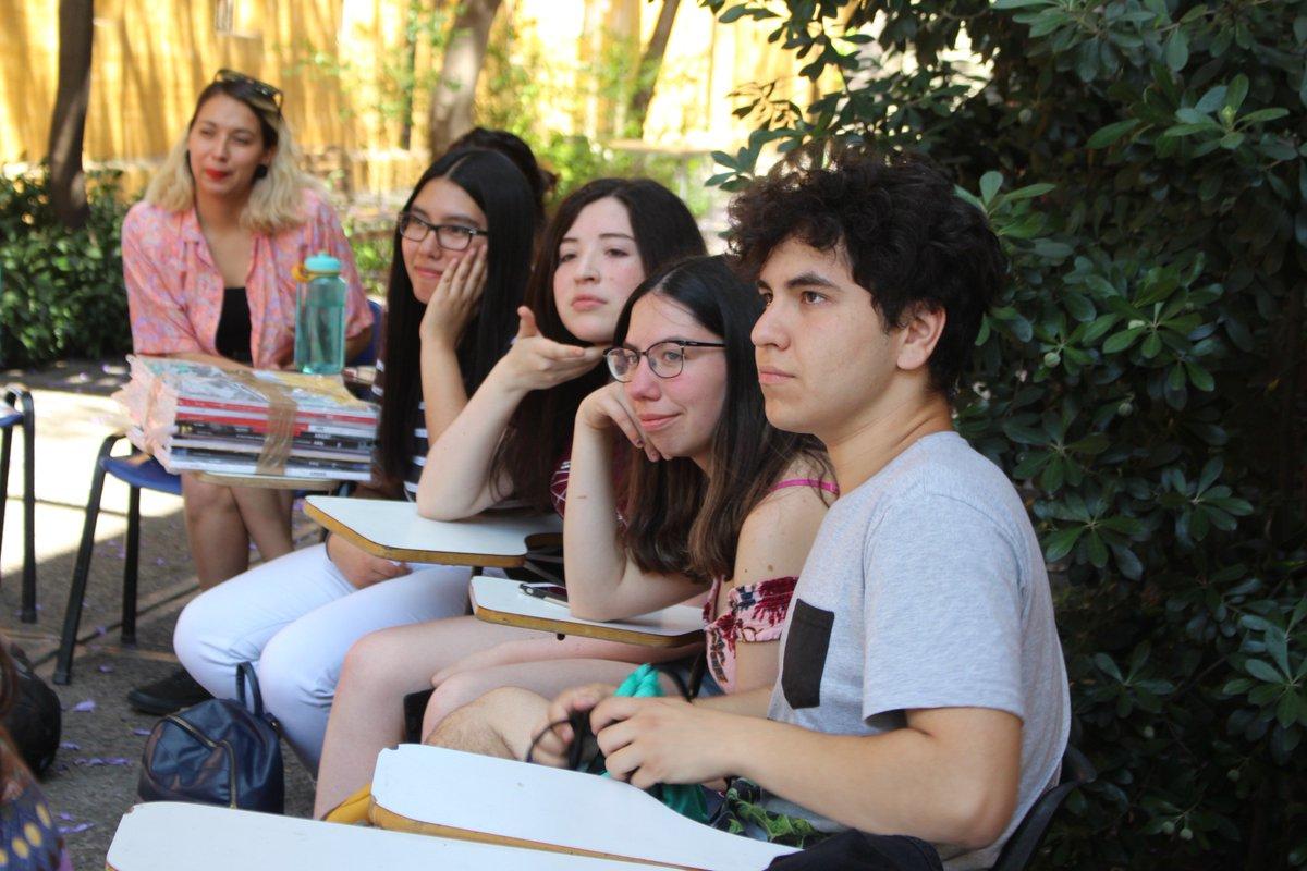 Los apoyos que brinda la DAE y Bienestar Estudiantil se mantendrán de manera virtual. 