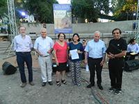 En la imagen, el director Luis Orlandini, los decanos Santiago Urcelay, Clara Luz Cárdenas, Carmen Luz de la Maza y Roberto Neira, y el director Óscar Ramírez.