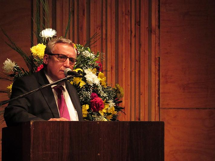 El Rector de la Universidad de Chile, prof. Ennio Vivaldi, fue el encargado de pronunciar el discurso de cierre de la ceremonia.