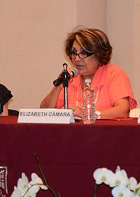 Elizabeth Cámara, bailarina, docente, coreógrafa e historiadora mexicana, dictará la conferencia "La educación superior en danza. Una propuesta en modalidad mixta".