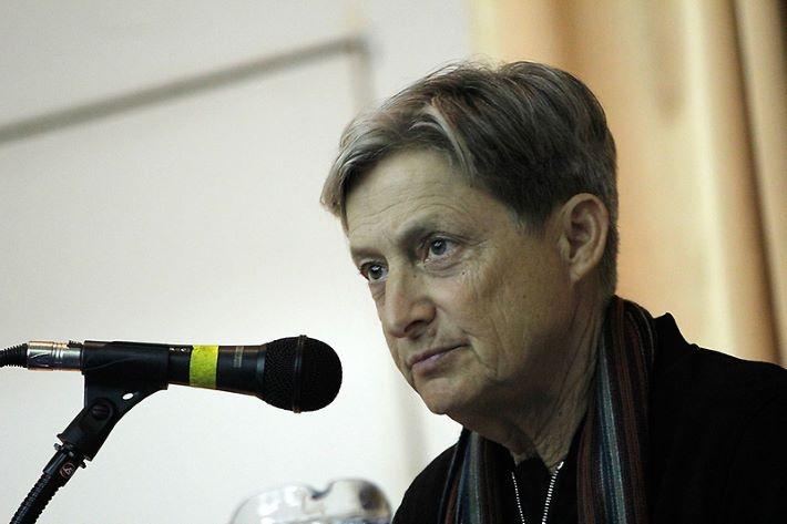 Crítica, disenso y el futuro de las humanidades es el nombre de la charla que dictó Judith Butler.