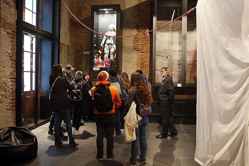 La Sala Museo Gabriela Mistral de Casa Central tuvo más de 700 asistentes que visitaron su recién inaugurada muestra "Mujeres Públicas".