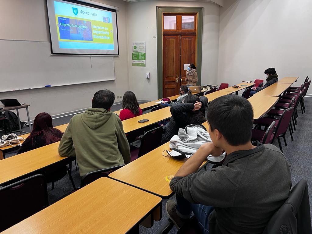 Charla informativa del Programa de Ayuda para Intercambio Estudiantil.