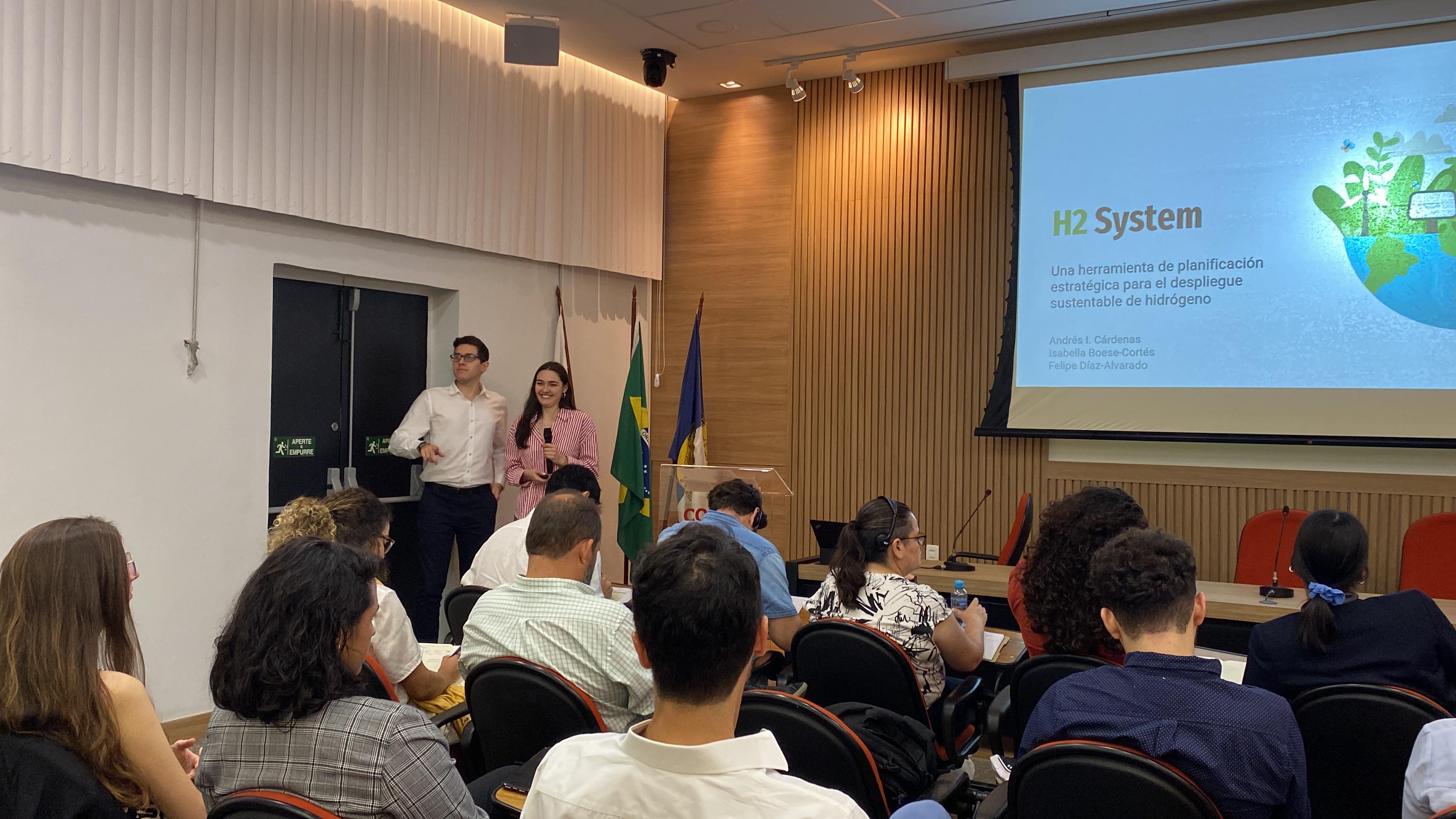 Presentación de herramienta de planificación estratégica de sistemas de producción y distribución de hidrógeno verde para Chile.