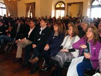 La Decana Marcela Pizzi, junto a los ediles de San Bernardo, Nora Cuevas, de Renca, Vicky Barahona y de Puente Alto, Germán Codina, que representan a tres de las comunas participantes.