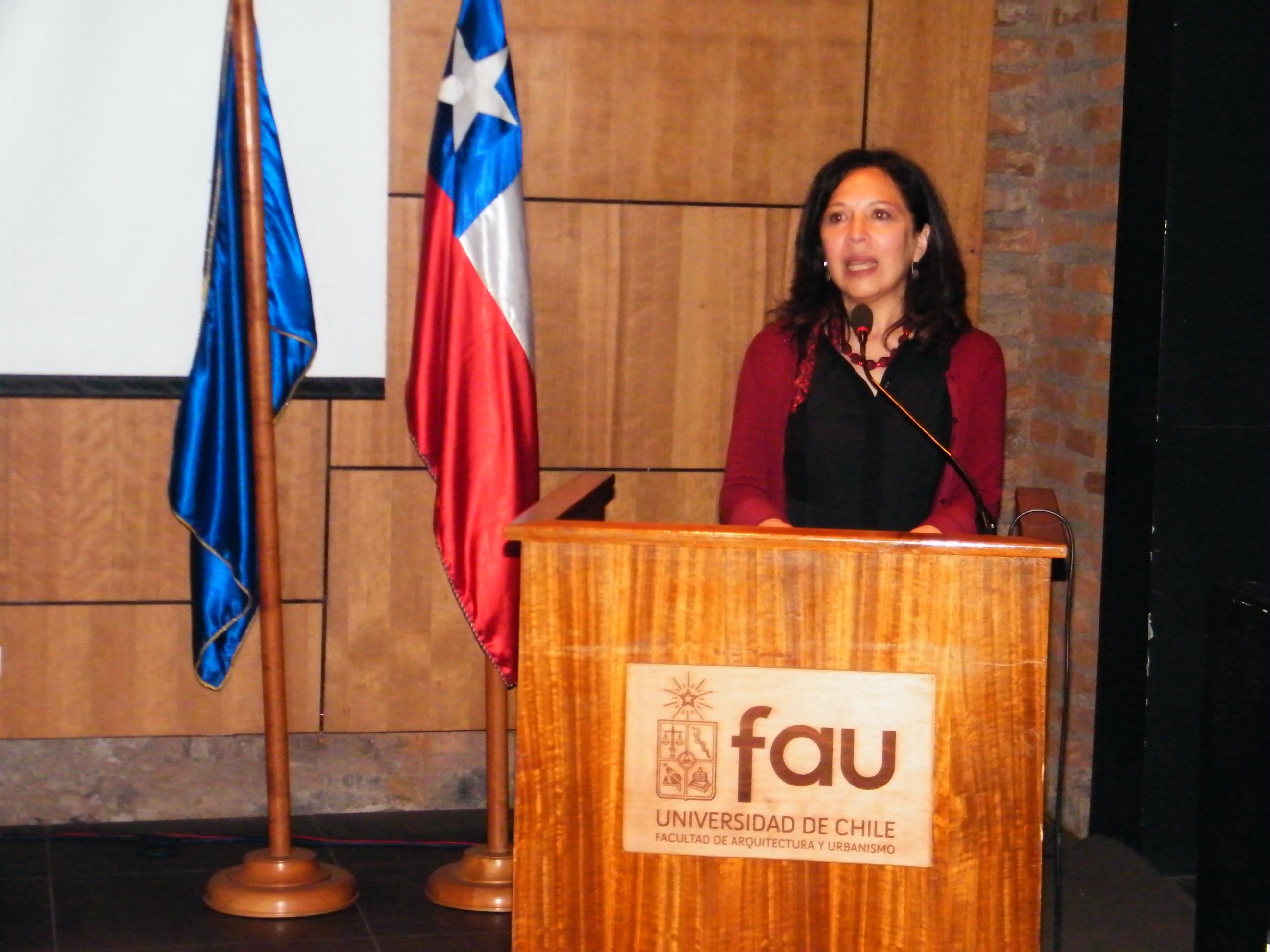 Profesora Beatriz Maturana, del INVI.