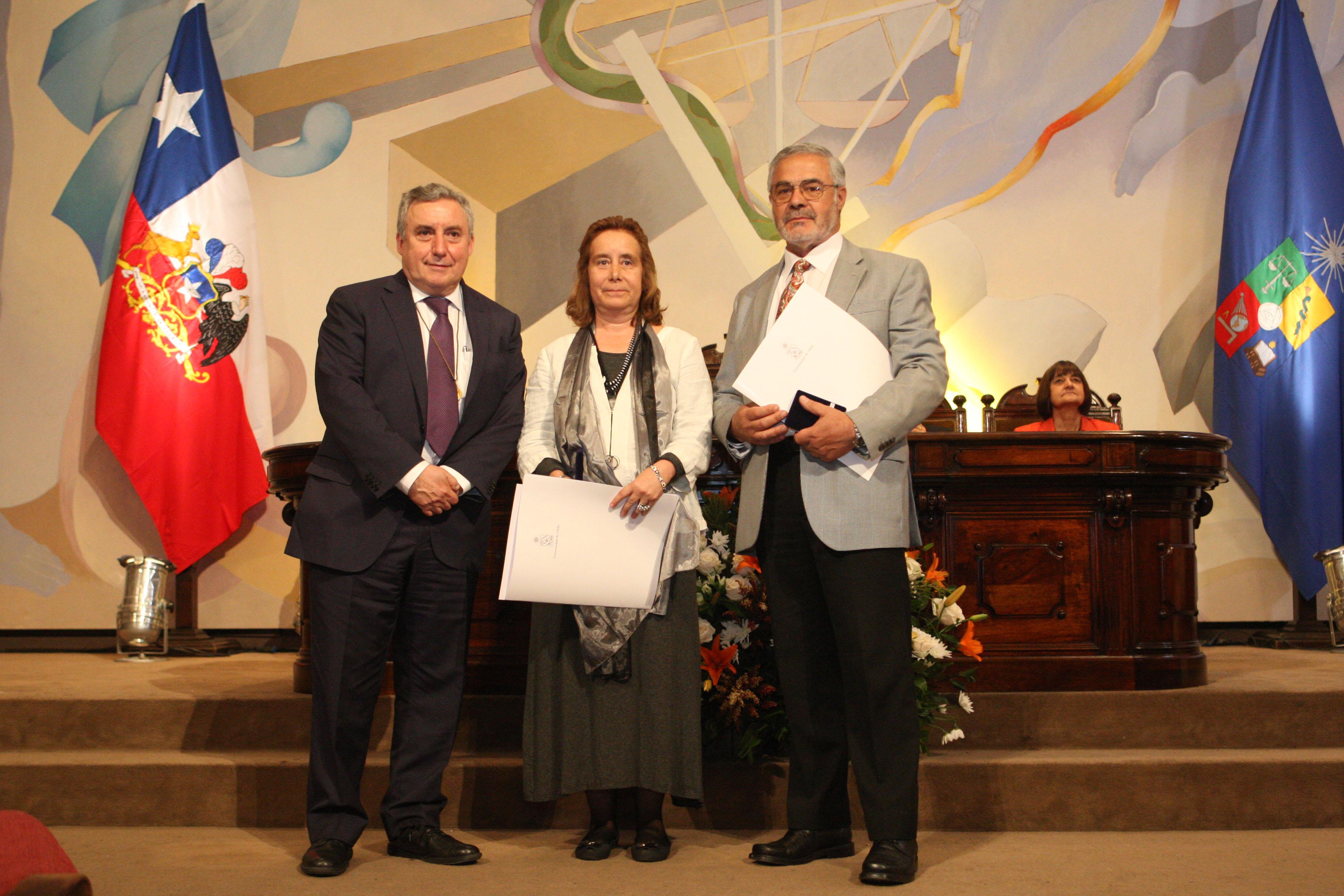 Rector Vivaldi, Decana de la FAU, profesora Marcela Pizzi; y Francisco Ferrando, reconocido como Profesor Titular