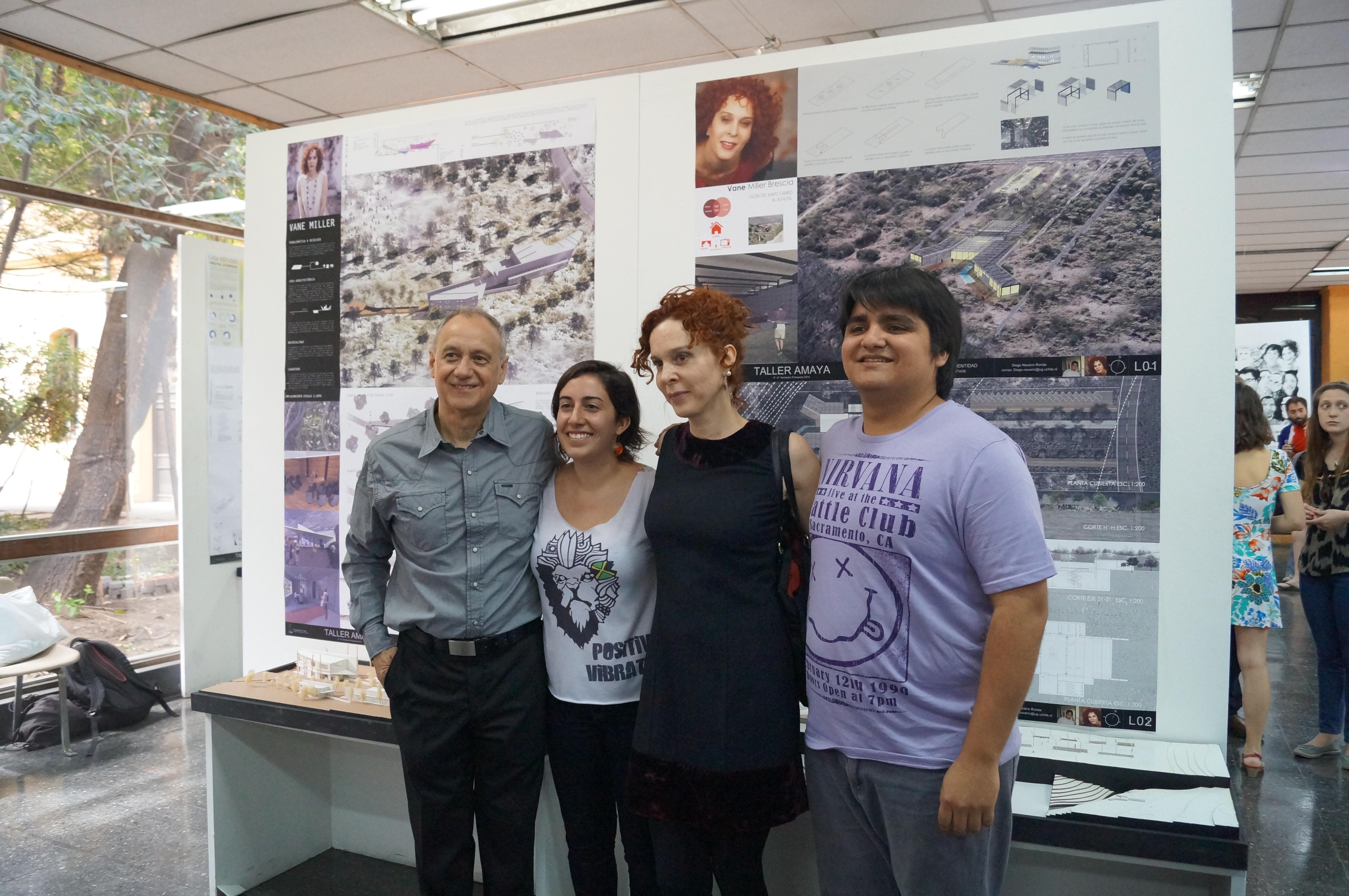 Profesor Amaya, la actriz Vanessa Miller y estudiante que diseñó su casa.