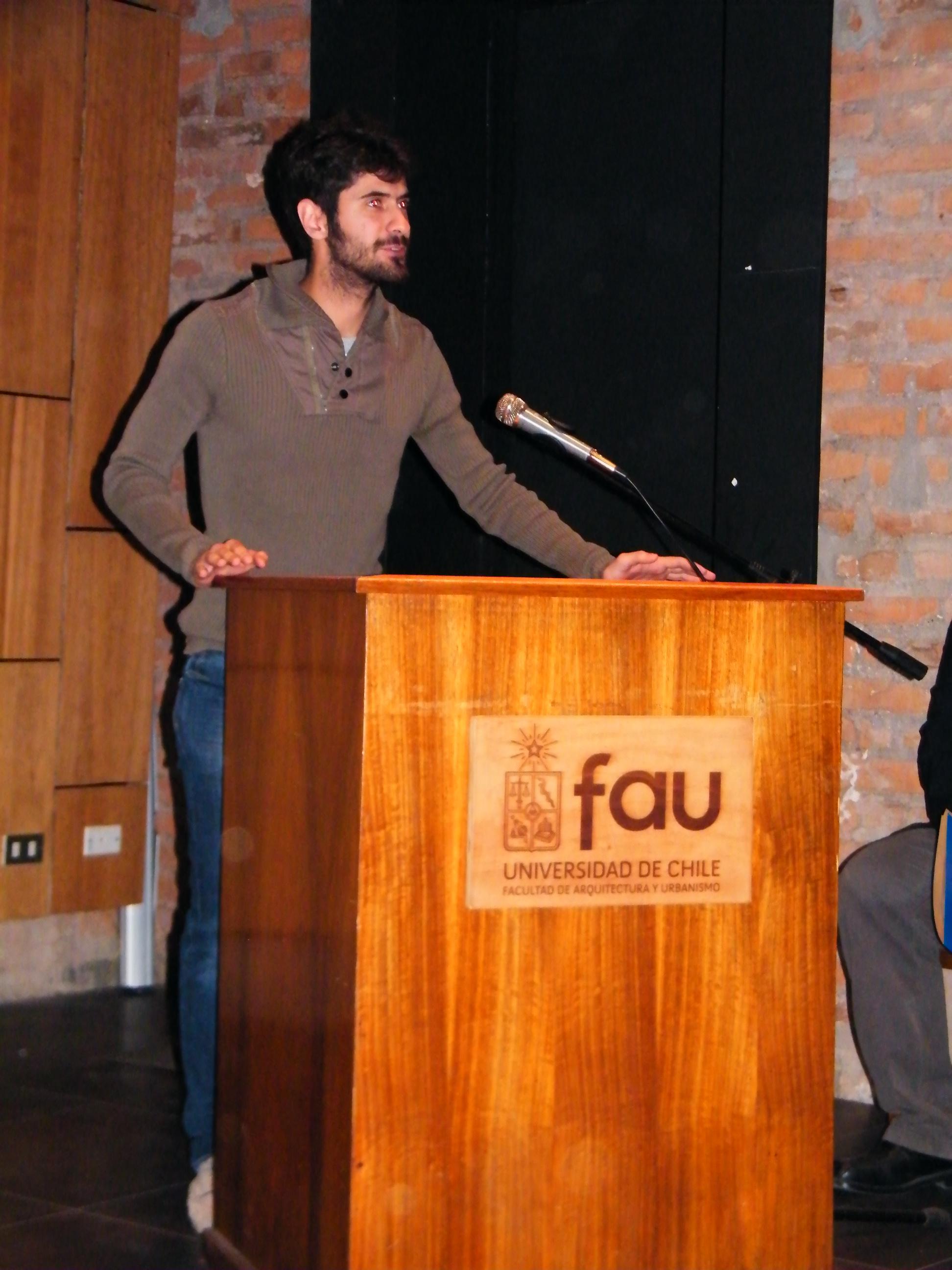 Sebastián Simonetti, estudiante de arquitectura que regresó de un intercambio