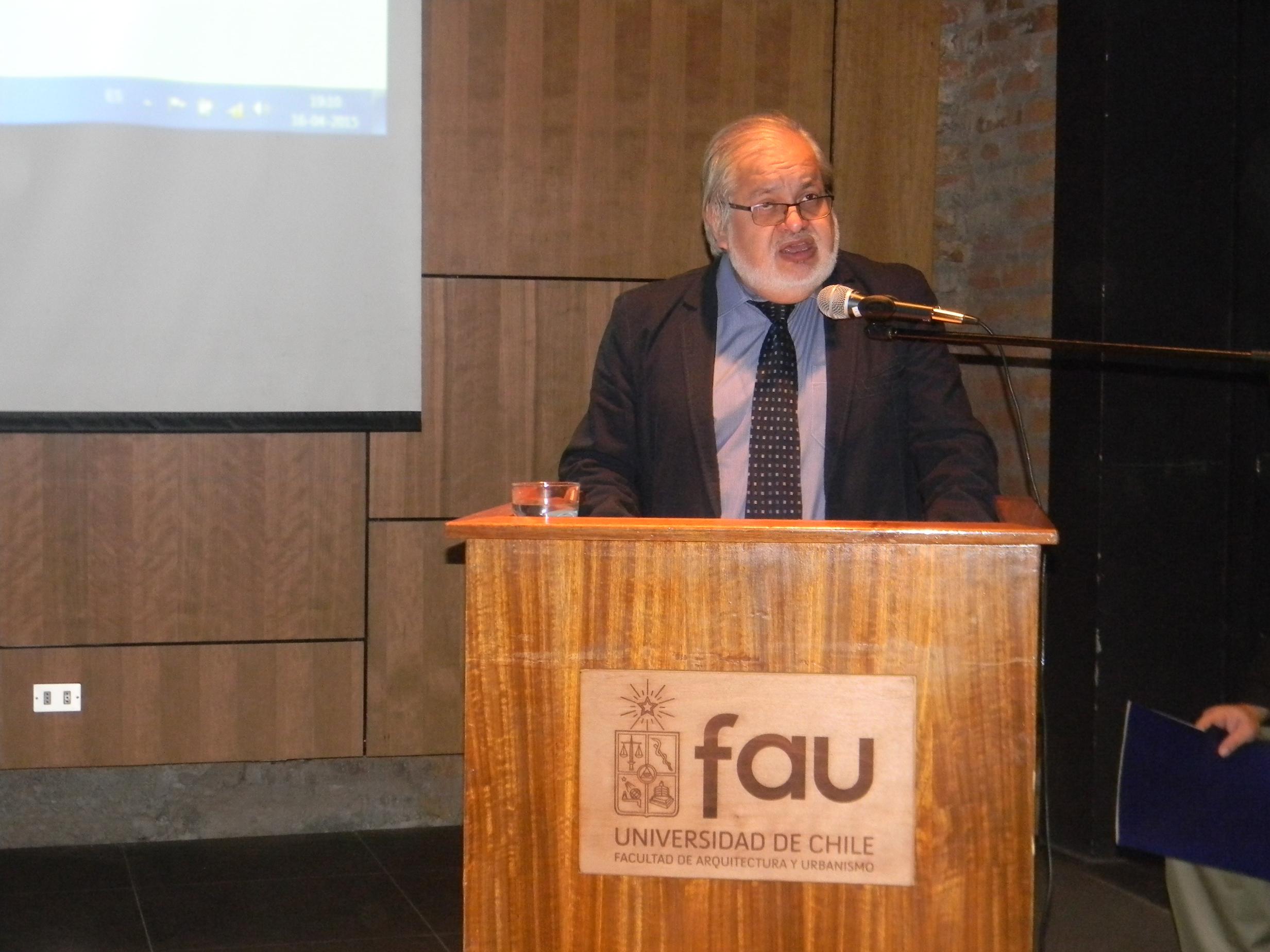 Juan Carlos Lepe, director de Extensión FAU.