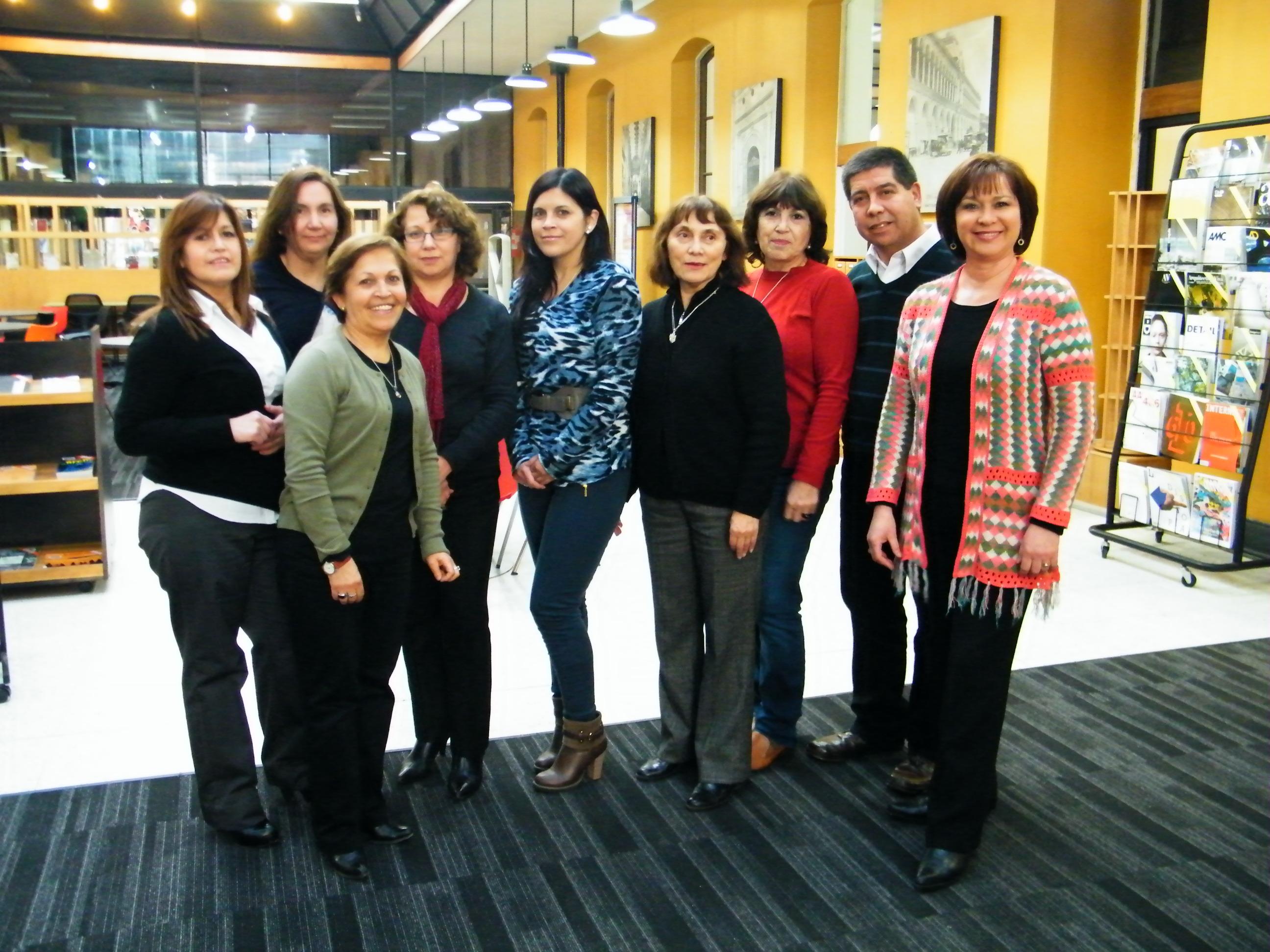 Equipo de la biblioteca FAU.