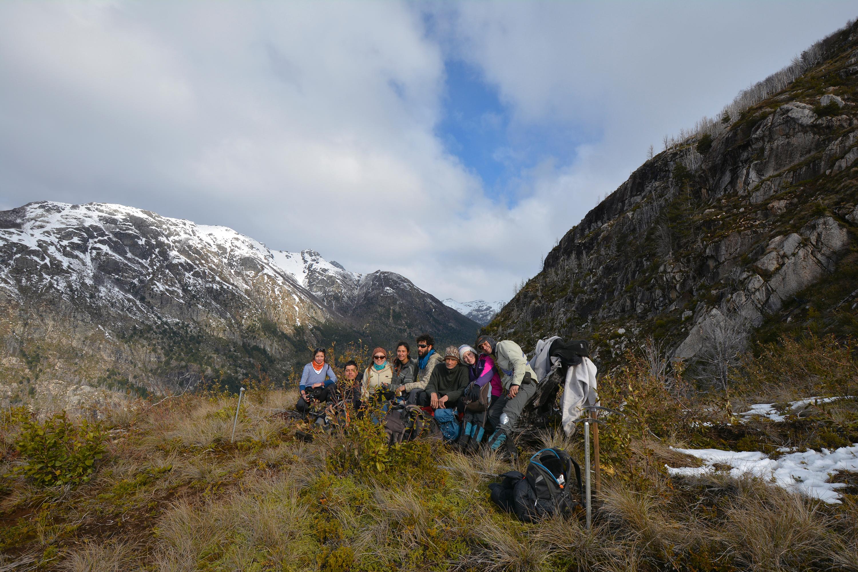 Solveig Houzvic, ex alumna del montañista, participó de la excursión y actualmente se encuentra realizando un documental sobre Quinteros.