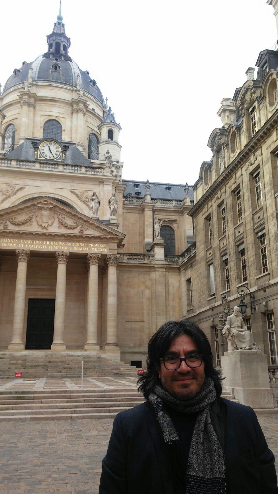 Profesor Enrique Aliste en París.