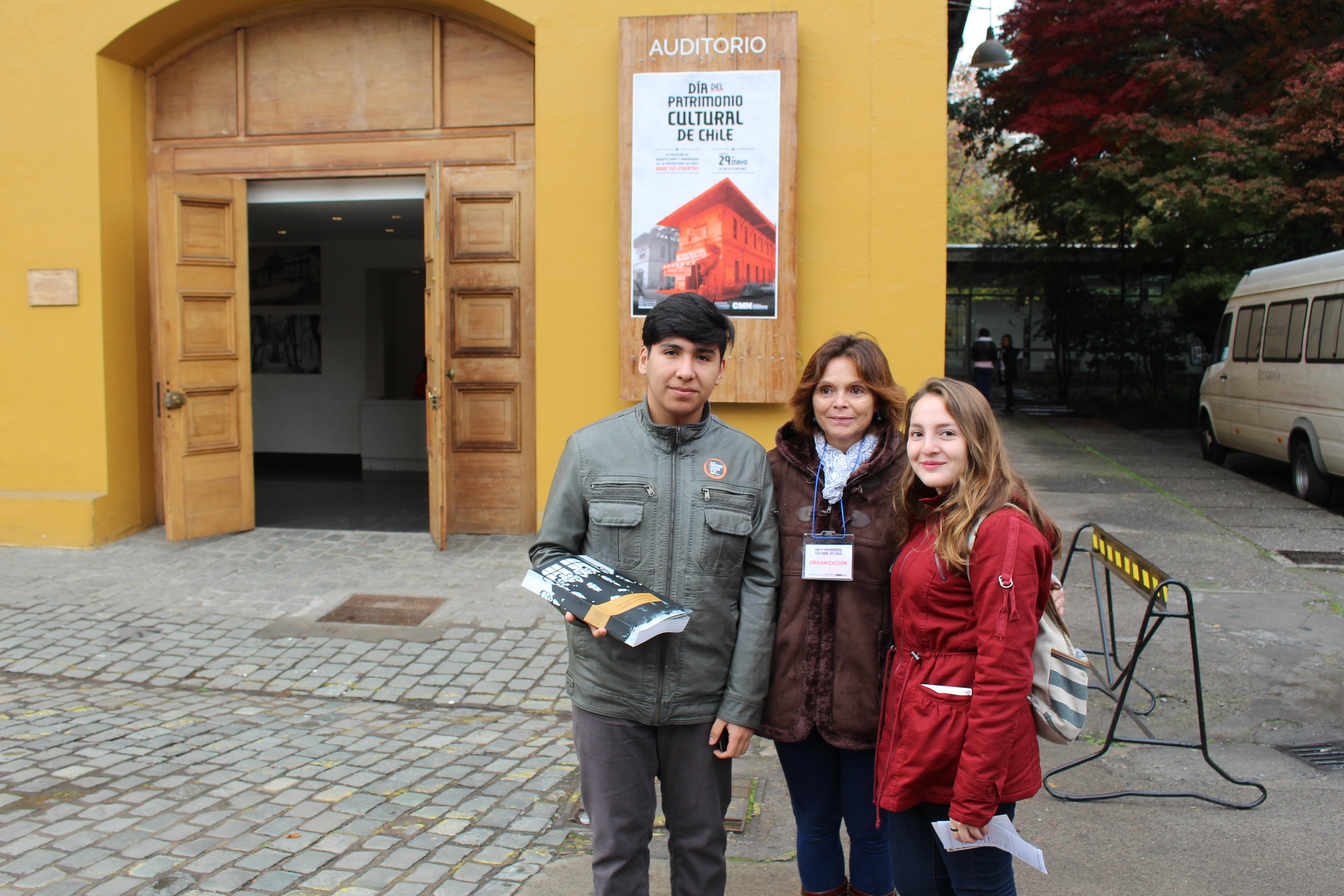 Javiera y Alex, los primeros visitantes.