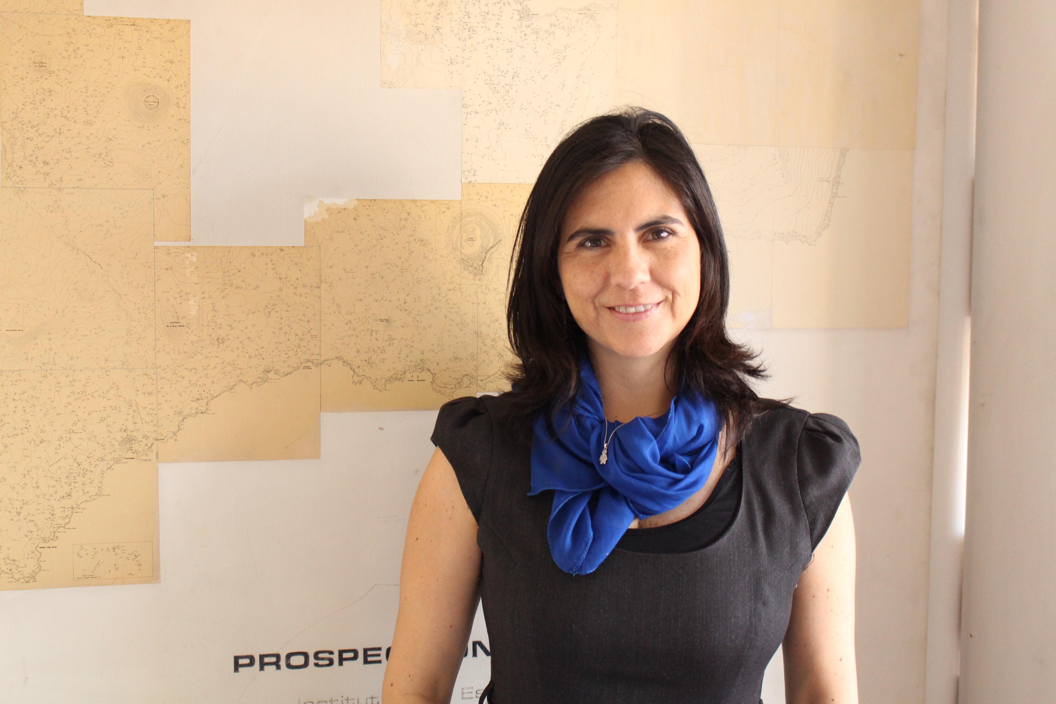 Profesora Andrea Wechsler, directora de Investigación y Desarrollo FAU.
