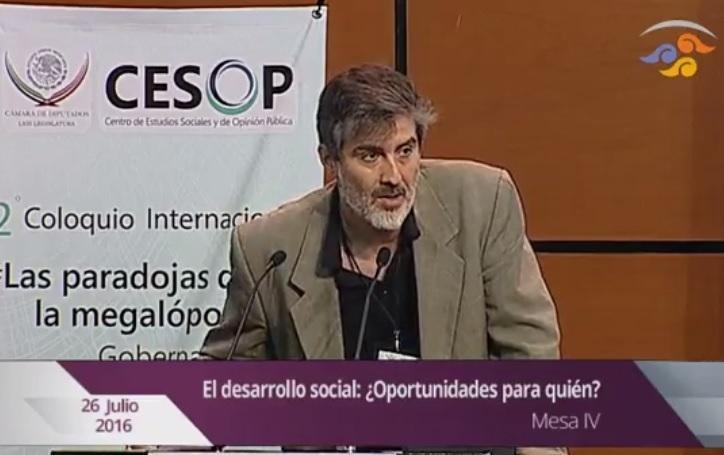 El académico expuso ante el Congreso Nacional de México.
