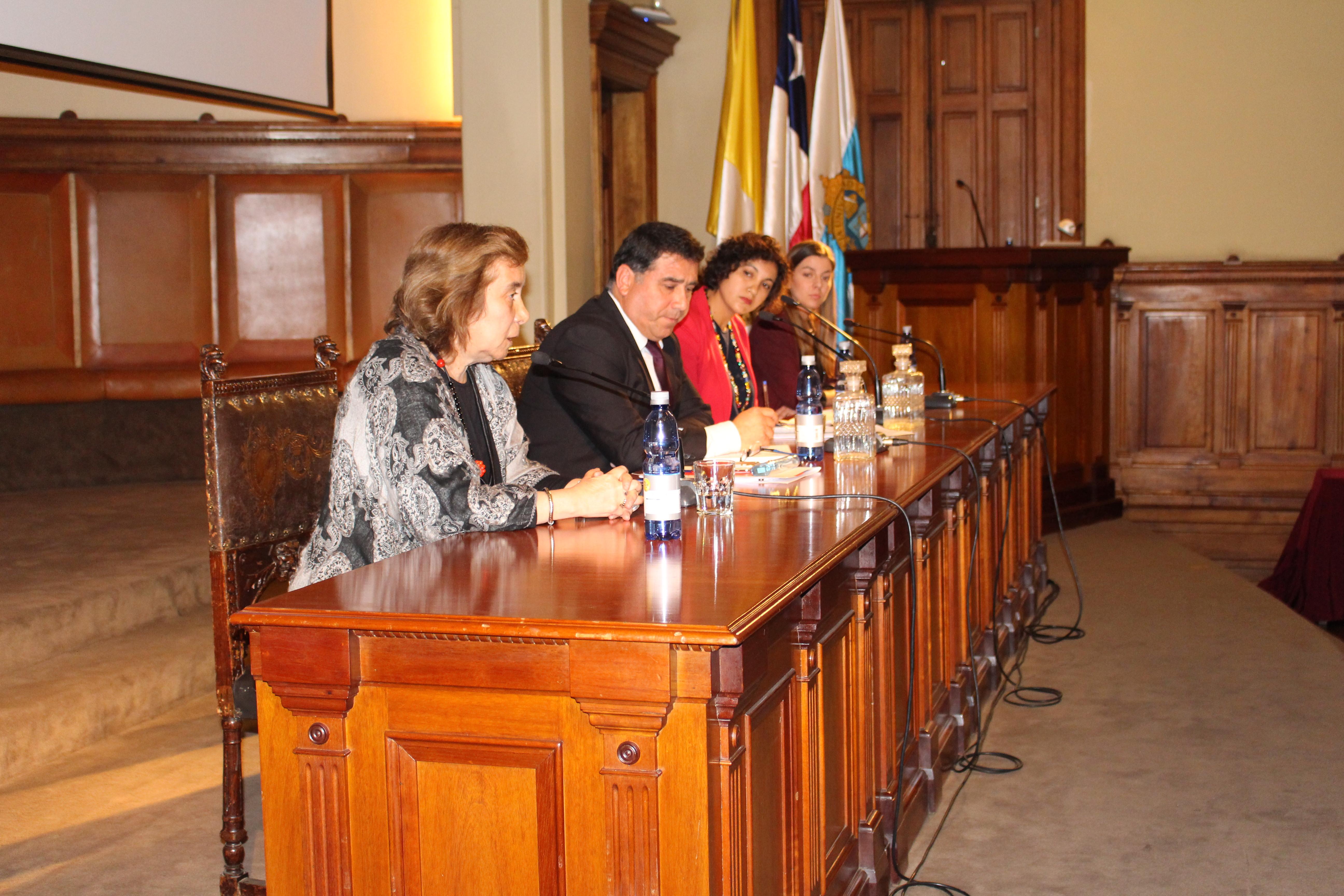 La Decana Marcela Pizzi participó de la mesa "Derecho a la Vivienda, accesibilidad y ciudades sustentables".