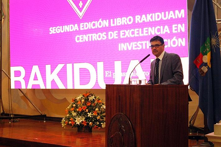  El vicerrector de Investigación y Desarrollo, Flavio Salazar, destacó el impacto del trabajo académico en las áreas de investigación, innovación y creación artística.