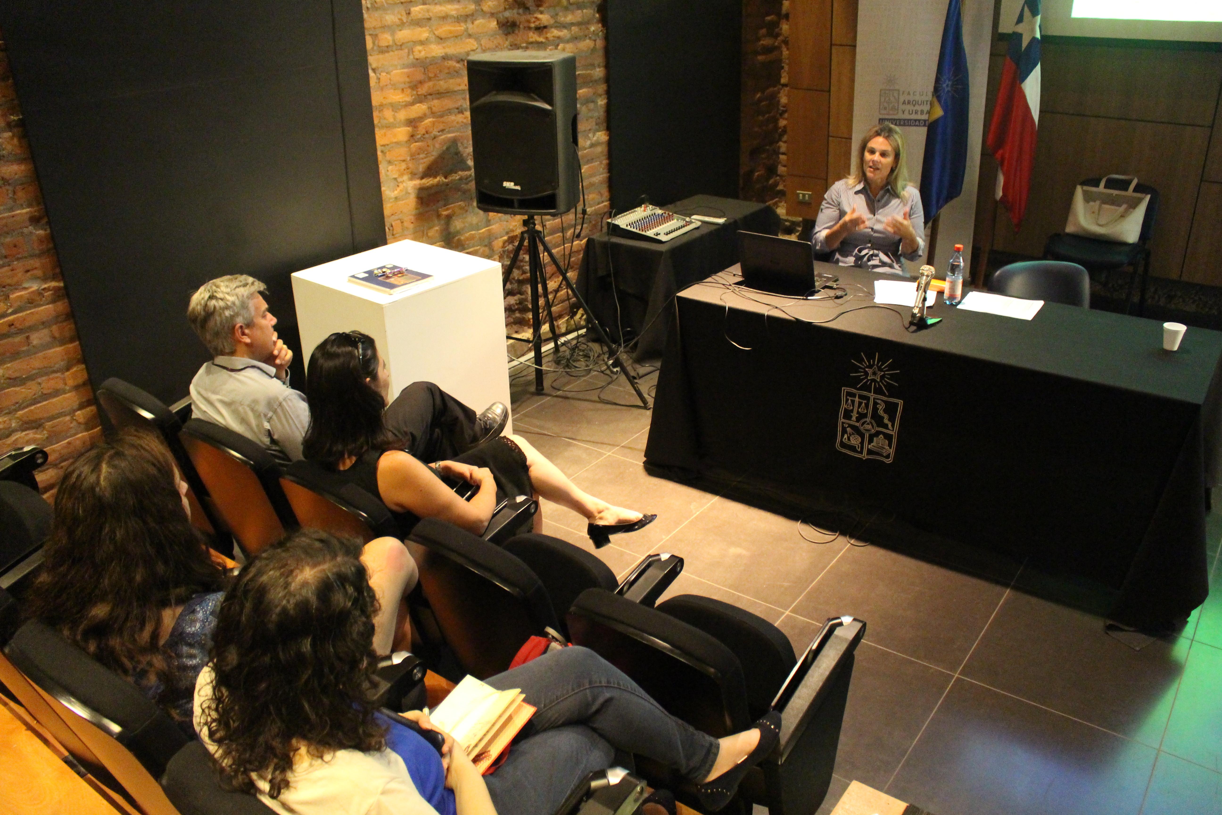 Charla "Who cares about research?".