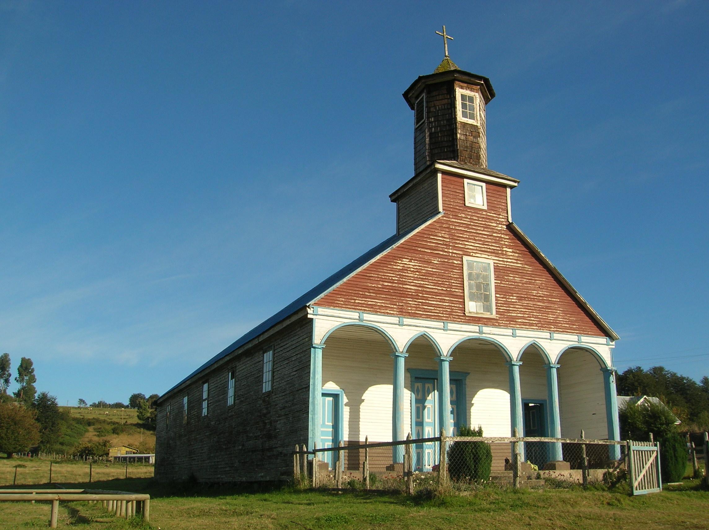 Iglesia de Puchilco.