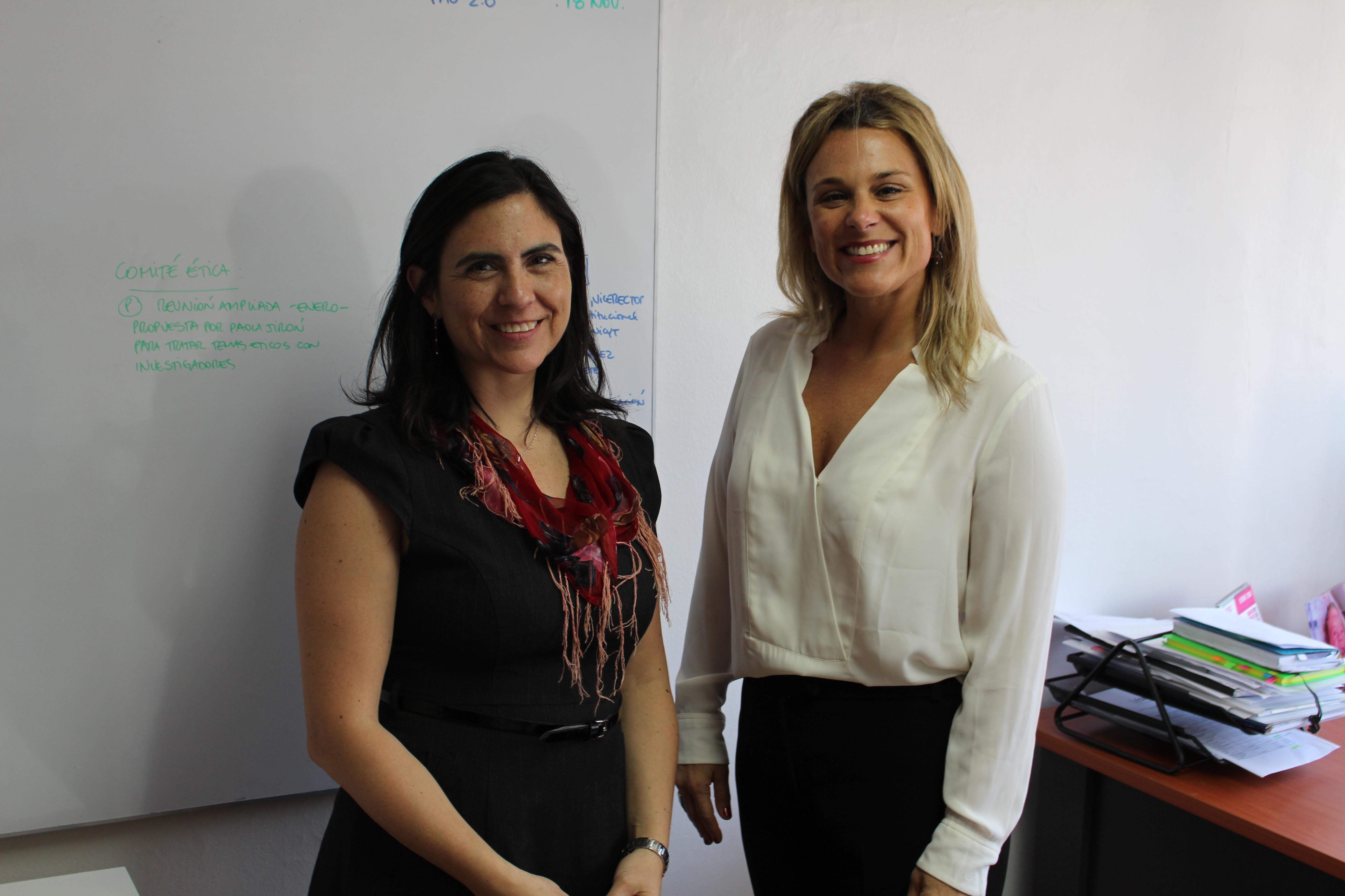 Académica Andrea Wechsler junto a Christine Steinmetz.