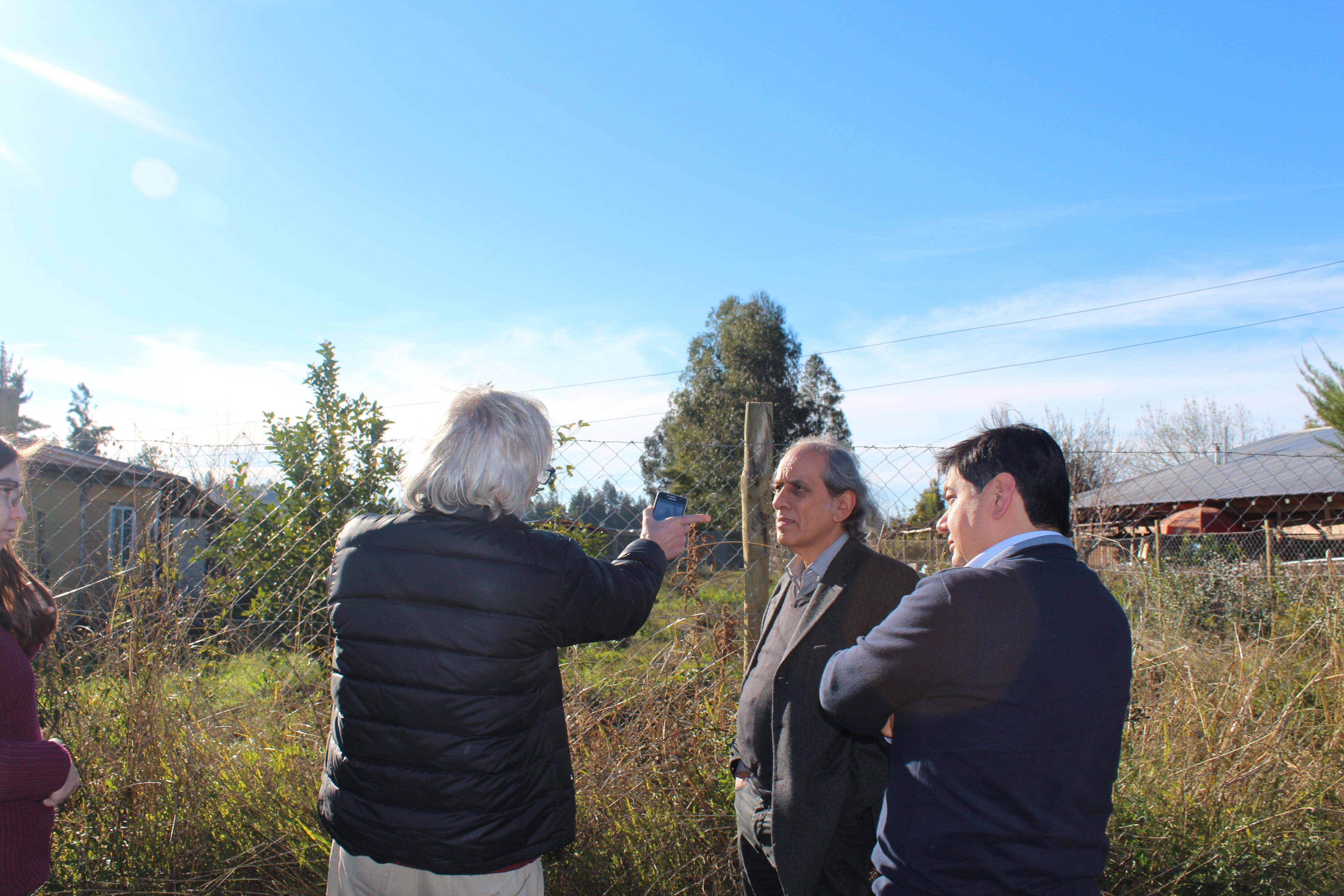 Profesores Pfenniger y Goldsack en terreno