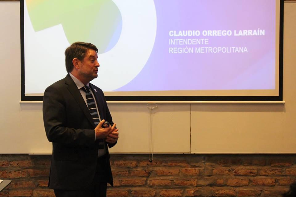 Intendente Claudio Orrego