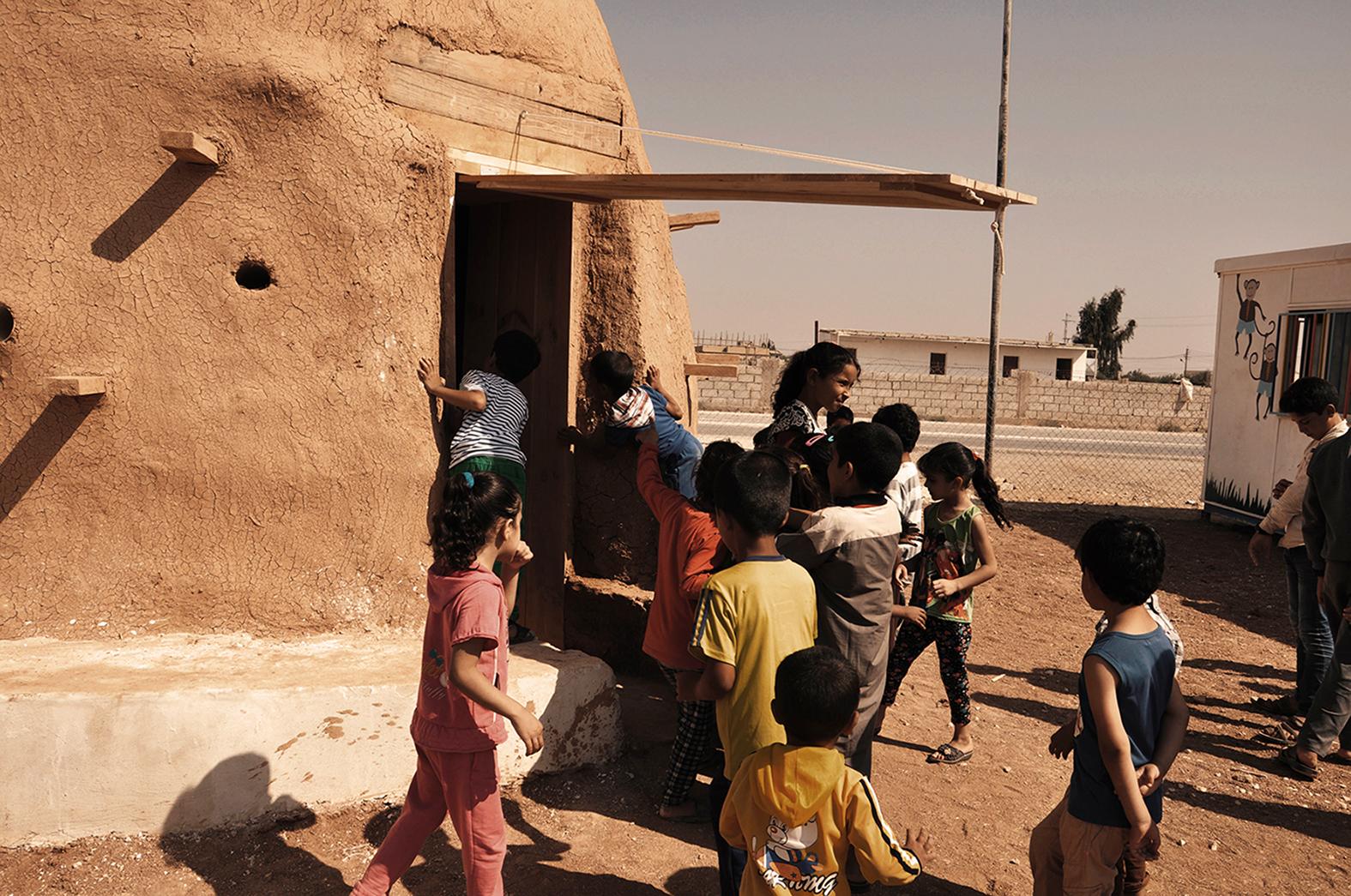 La propuesta comienza en Dinamarca, basada en un estudio del año 2012 en el campamento de refugiados de Za¿Atari.
