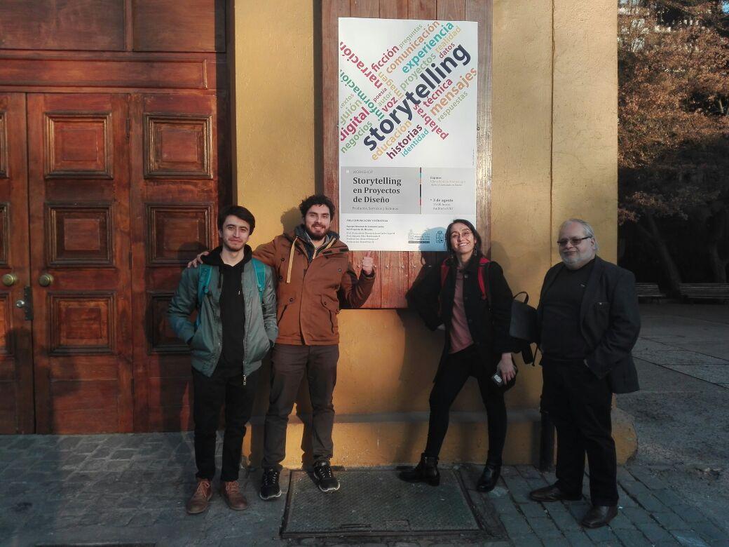 Profesores Hinojosa, Díaz y Lepe, junto a Vilma Verdejo